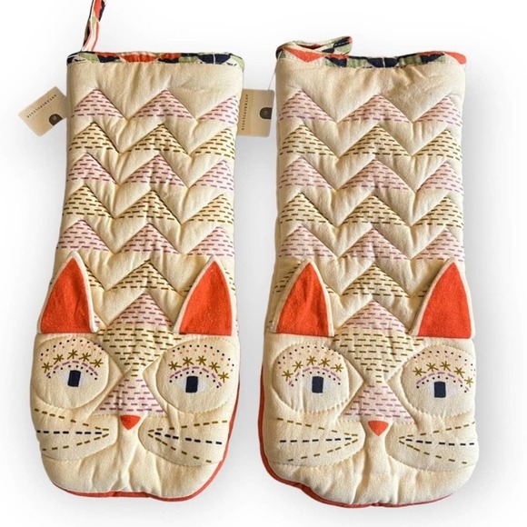 Anthropologie Other - Anthropologie Set of 2 HELGA CAT Kitchen OVEN MITTS Pot Holders Pair